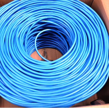 Cáp mạng Cat5 UTP 8 lõi hợp kim nhôm mạ đồng