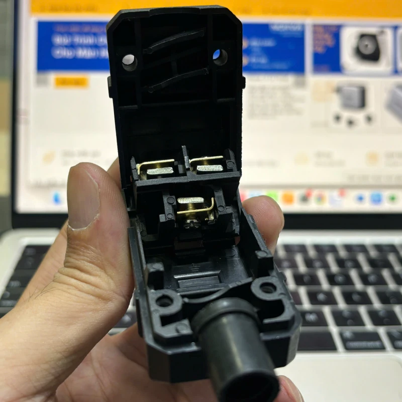 Phích cắm nguồn IEC C19 3