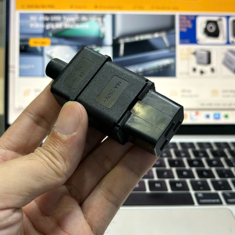 Phích cắm nguồn IEC C19