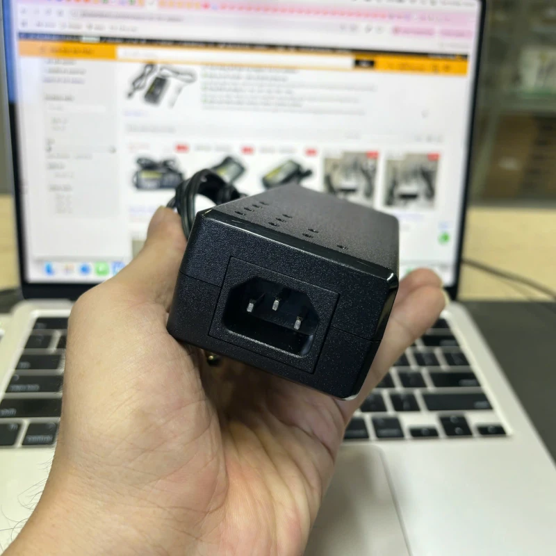 Cục nguồn adapter DC 24V-2A YU2402 3