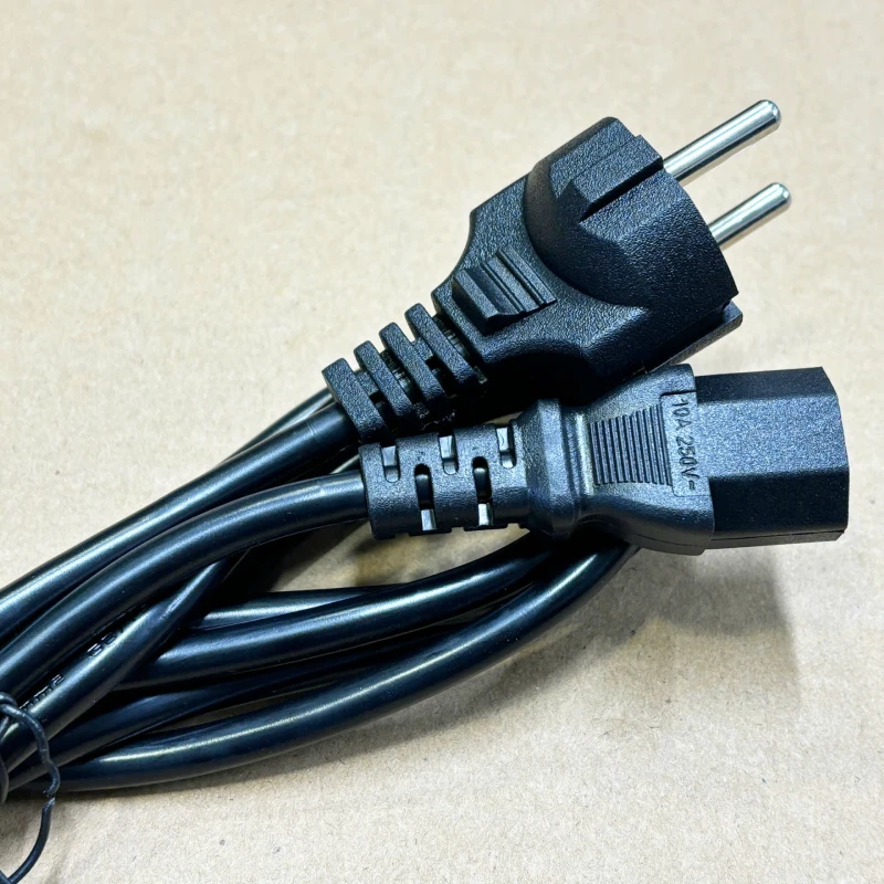 Cáp nguồn EU CEE 77- IEC320 C13 3x0.75mm