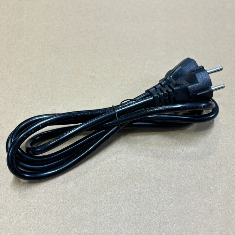 Cáp nguồn EU CEE 77- IEC320 C13 3x1.5mm 12