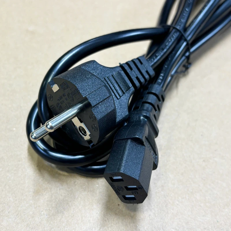 Cáp nguồn EU CEE 77- IEC320 C13 3x1.5mm 17