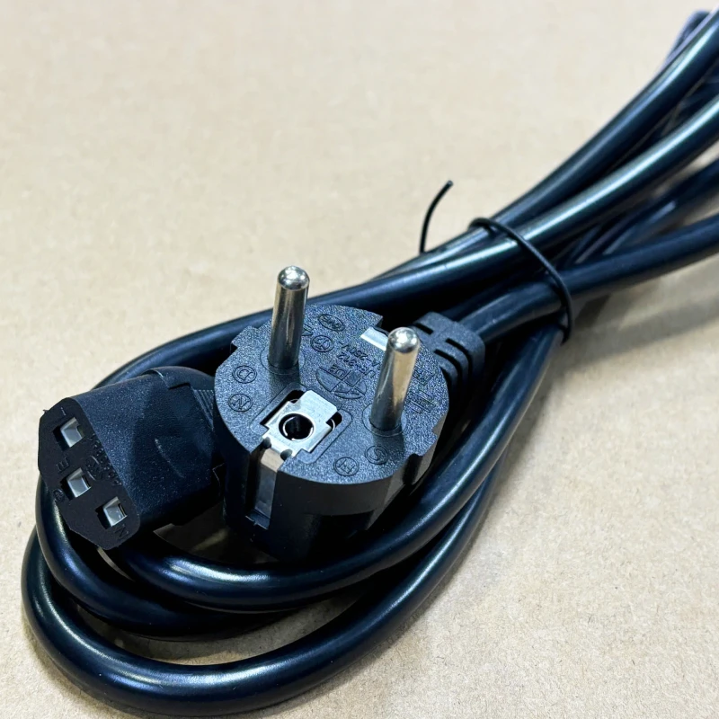 Cáp nguồn EU CEE 77- IEC320 C13 3x0.75mm