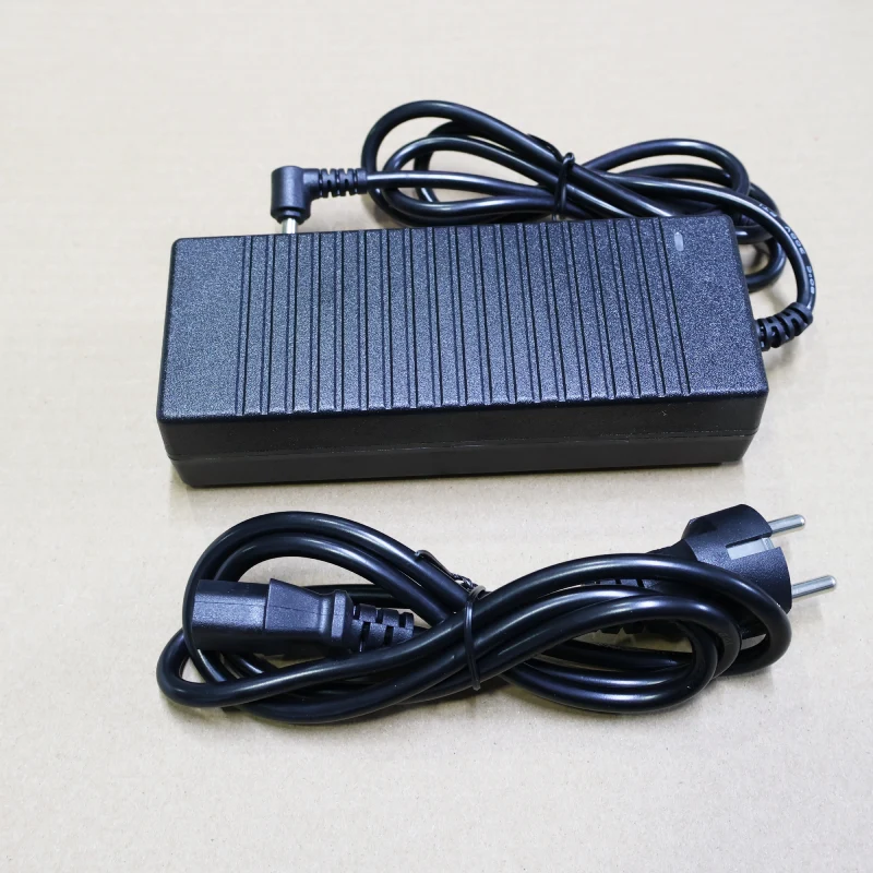 Bộ chuyển đổi nguồn Adapter DC 12V-12.5A 150W chân cắm DC 5.5*2.5mm XYT-12125 - Phụ Kiện Điện Tử.Com.vn Nguồn DC 12V-12.5A XYT-12125 3