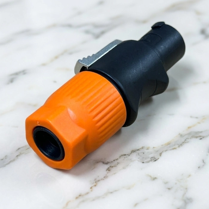 Phích nguồn công nghiệp có khoá xoay 4 Phích nguồn công nghiệp có khoá xoay 4