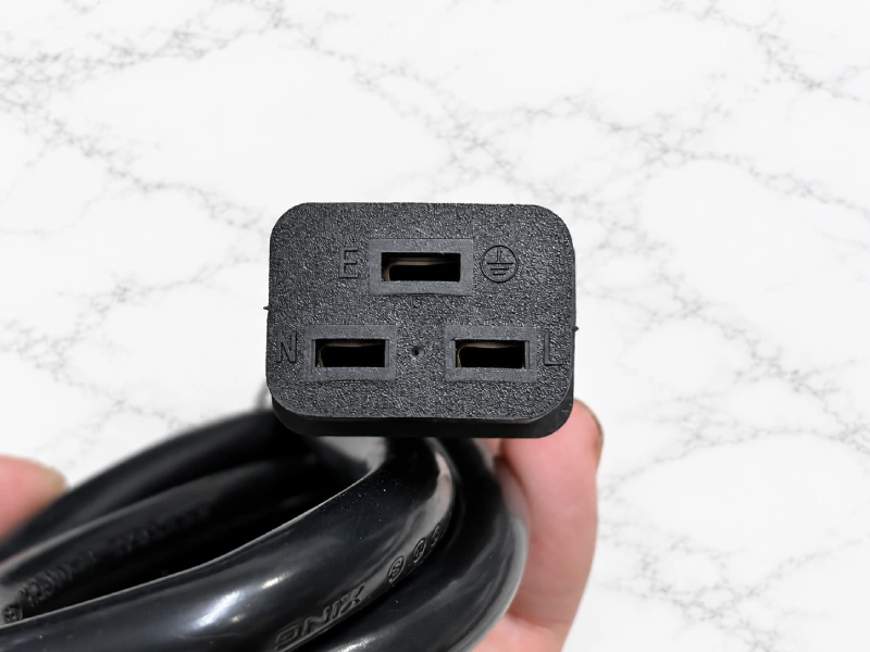 Cáp nguồn C19 3×2.5mm 6 Cáp nguồn C19 3x2.5mm 6